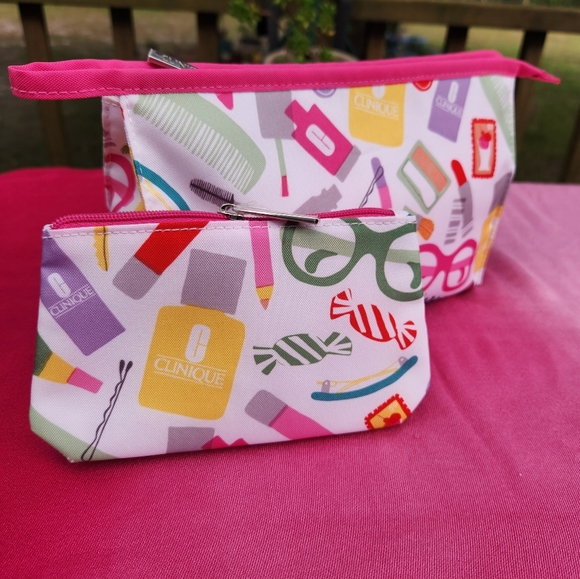 Clinique Beauty Makeup Bag 2 Peice  NWOT - Picture 11 of 12